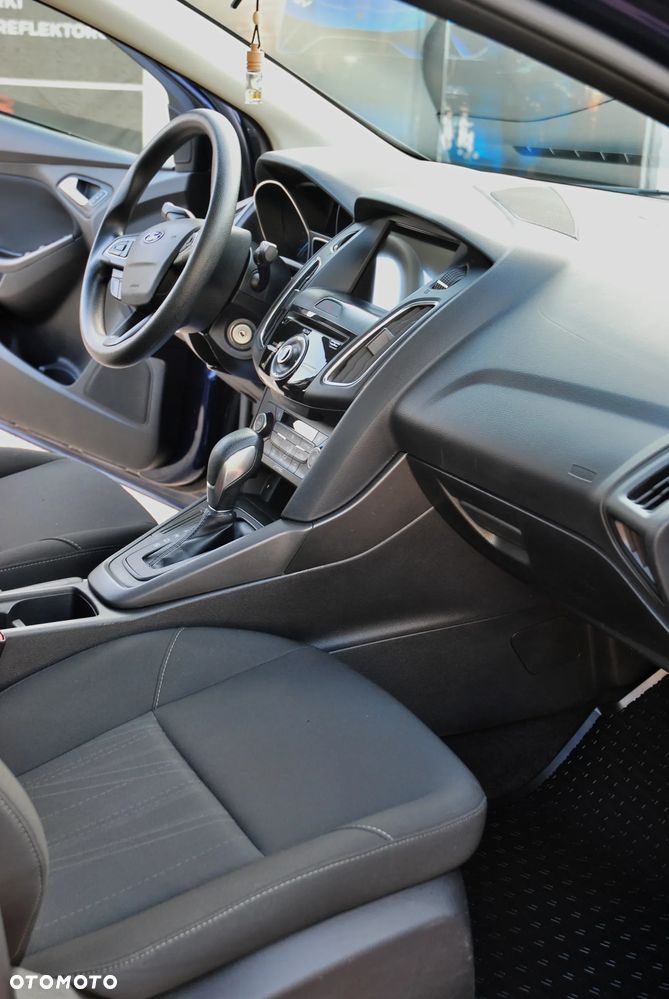 Ford Focus - 10