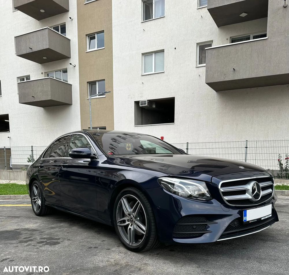 Mercedes-Benz E 220 d 4Matic T 9G-TRONIC AMG Line - 11