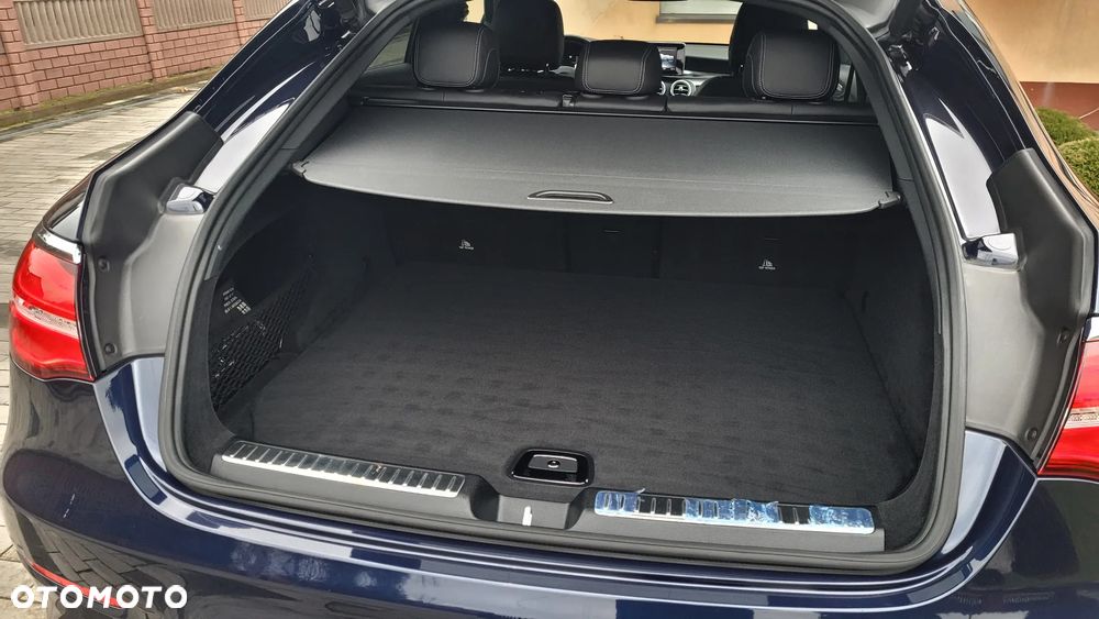 Mercedes-Benz GLC - 22