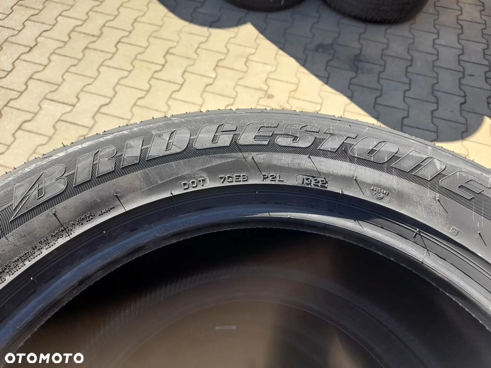 Opony letnie Bridgestone Dueler H/P Sport 111Y XL 255/55 R19 - 3