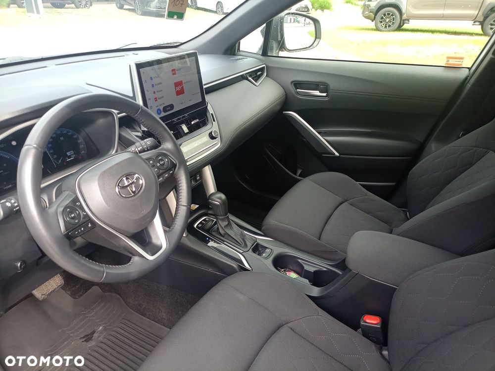 Toyota Corolla Cross - 10