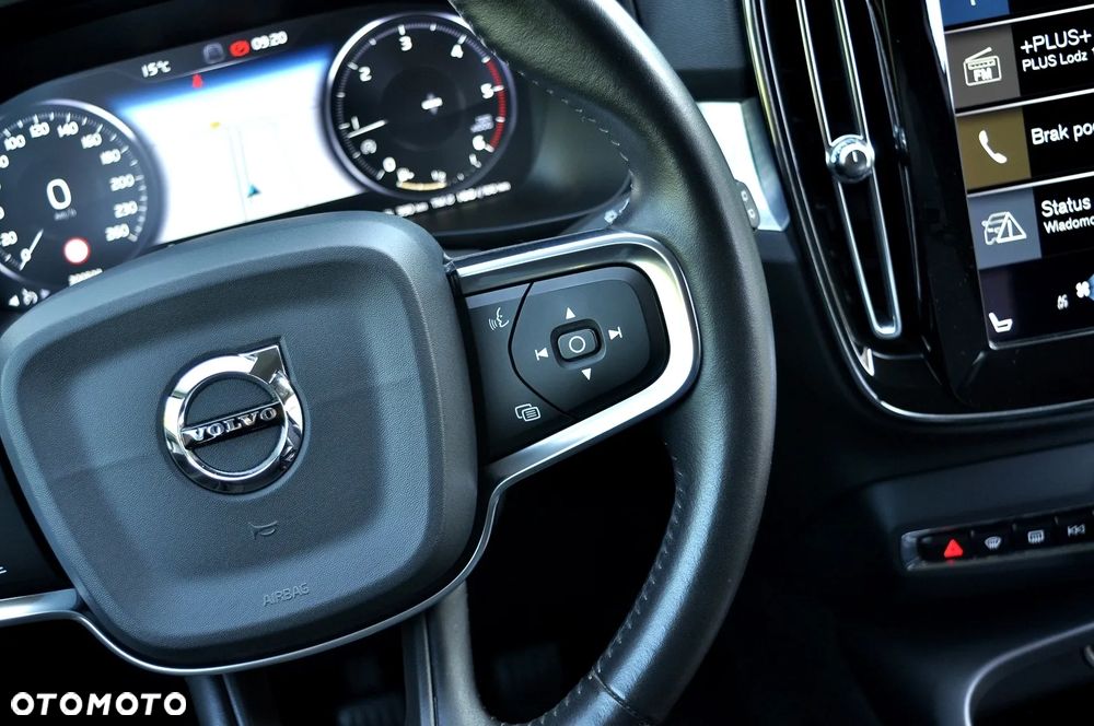 Volvo XC 40 D3 Momentum Pro - 36