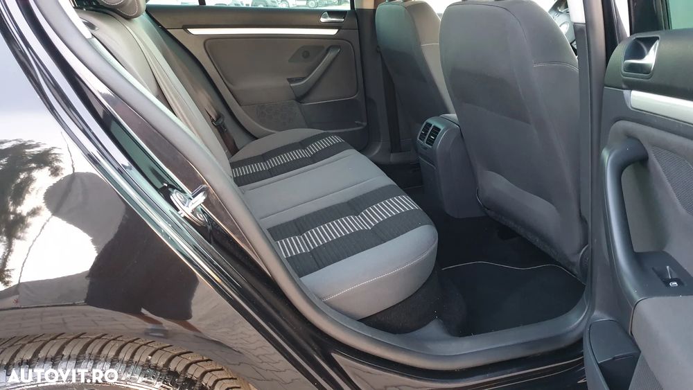 Volkswagen Golf 1.6 United - 8
