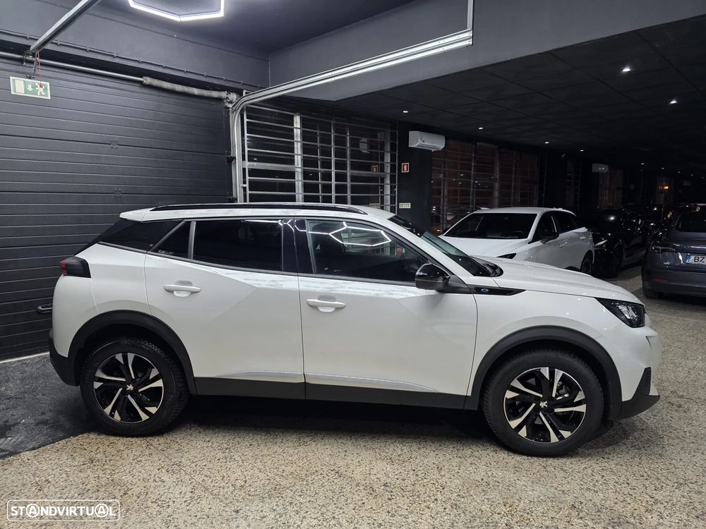 Peugeot e-2008 Allure Pack - 4