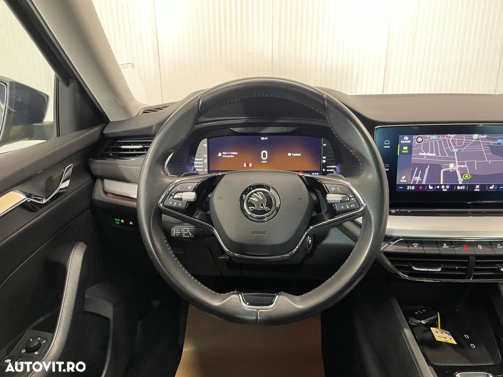 Skoda Octavia Combi 2.0 TDI DSG Style - 6