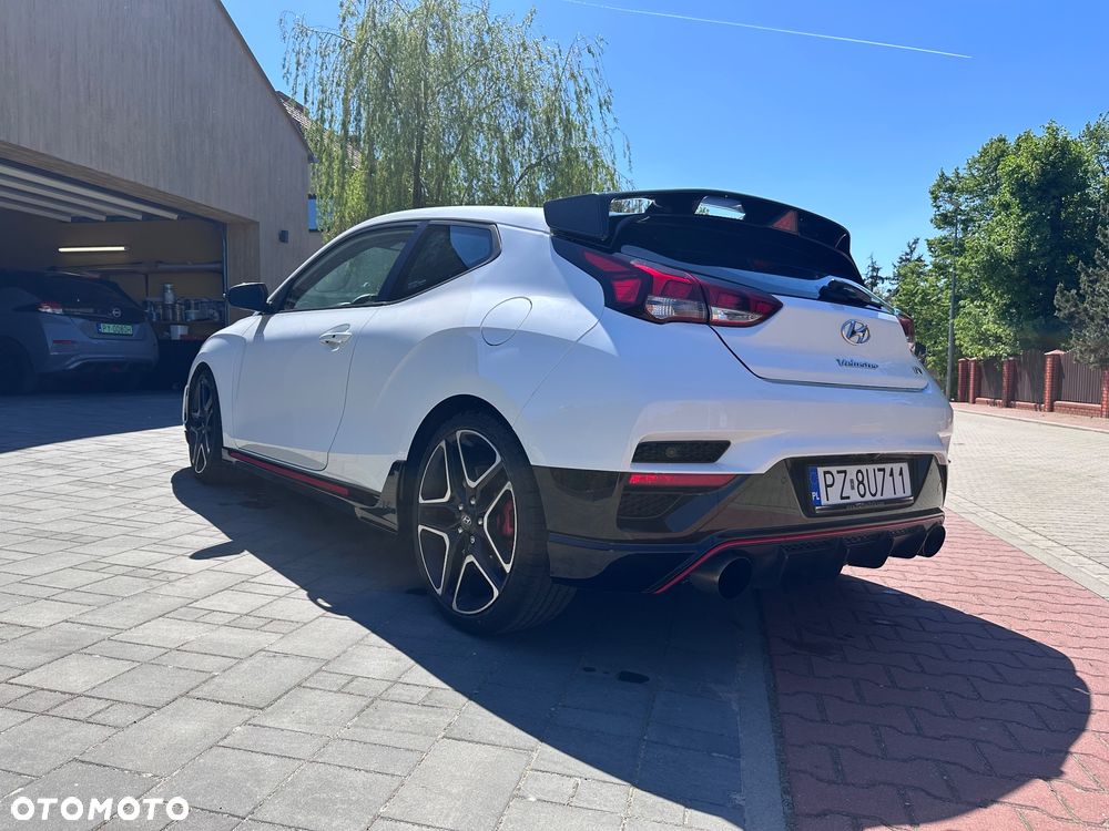 Hyundai Veloster - 7