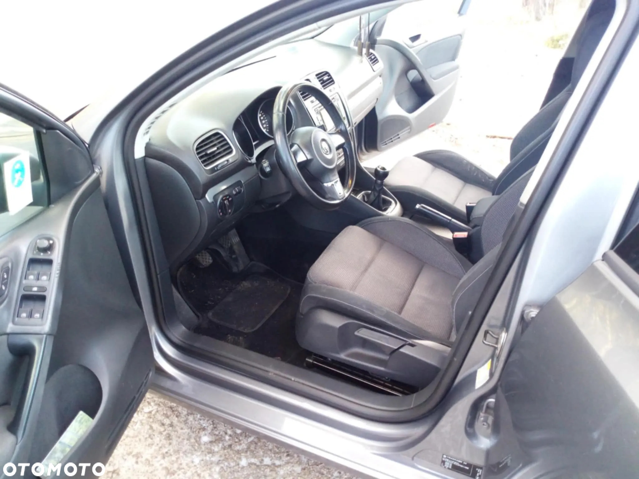 Volkswagen Golf VI 2.0 TDI Comfortline - 8