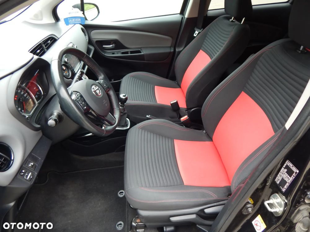 Toyota Yaris 1.33 Premium - 14