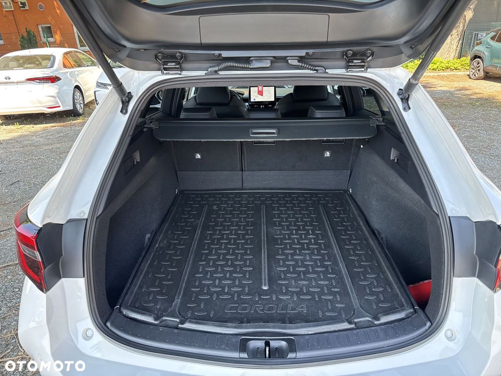 Toyota Corolla 1.8 Hybrid Style - 19