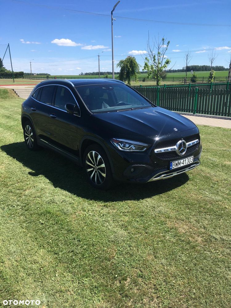 Mercedes-Benz GLA 250 4Matic 8G-DCT Progressive - 1