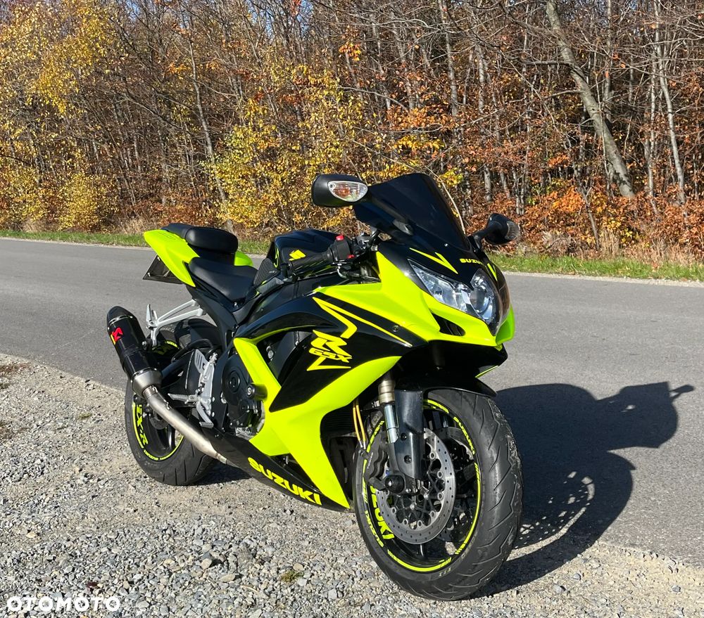 Suzuki GSX-R - 1