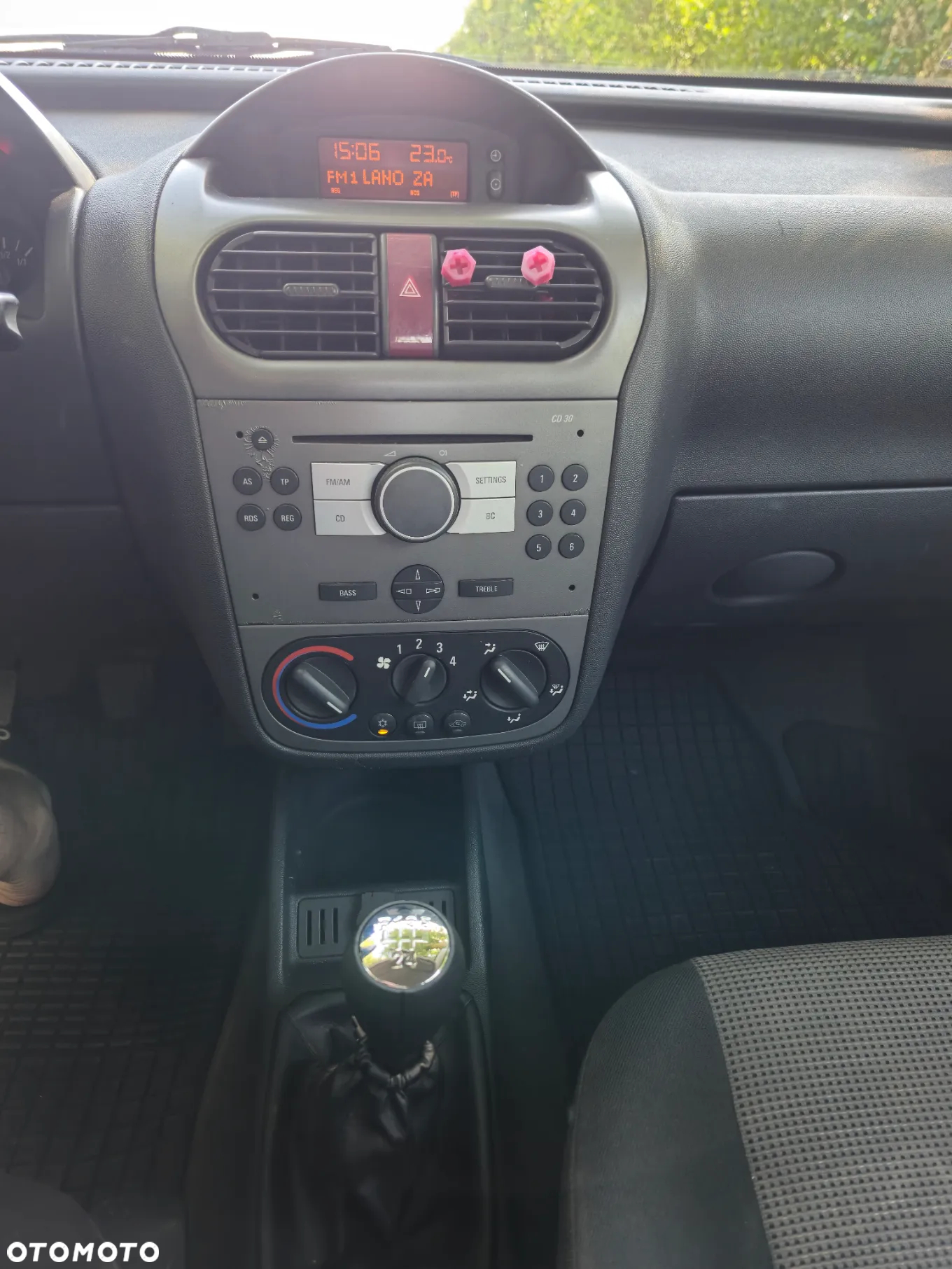 Opel Corsa - 12