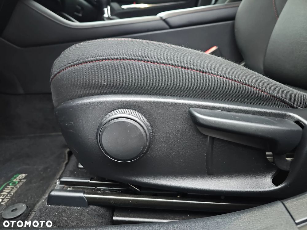 Mazda 3 e-SKYACTIV-G 122 M HYBRID HOMURA - 23