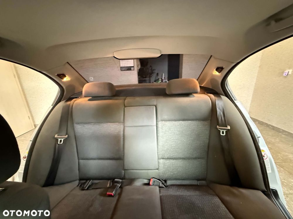BMW Seria 3 320d - 21