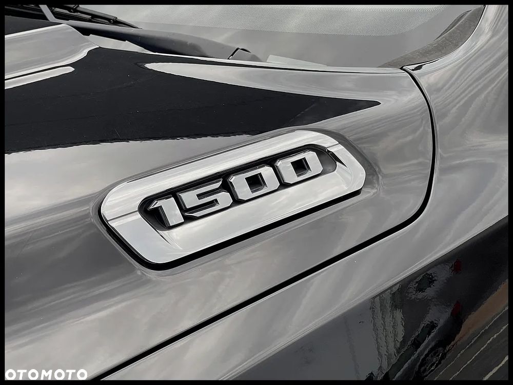RAM 1500 - 16