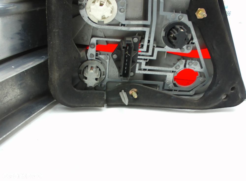 Mercedes E Klasa W220 Lampa tył Prawa strona - 6