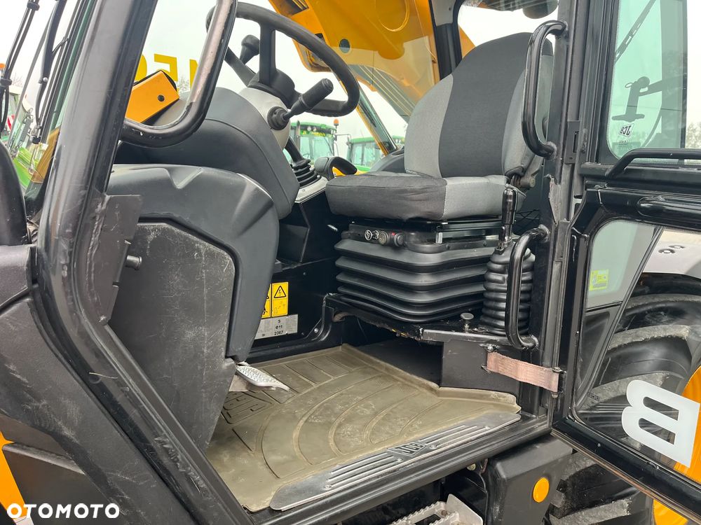 JCB 531-70 Agri Super - 9