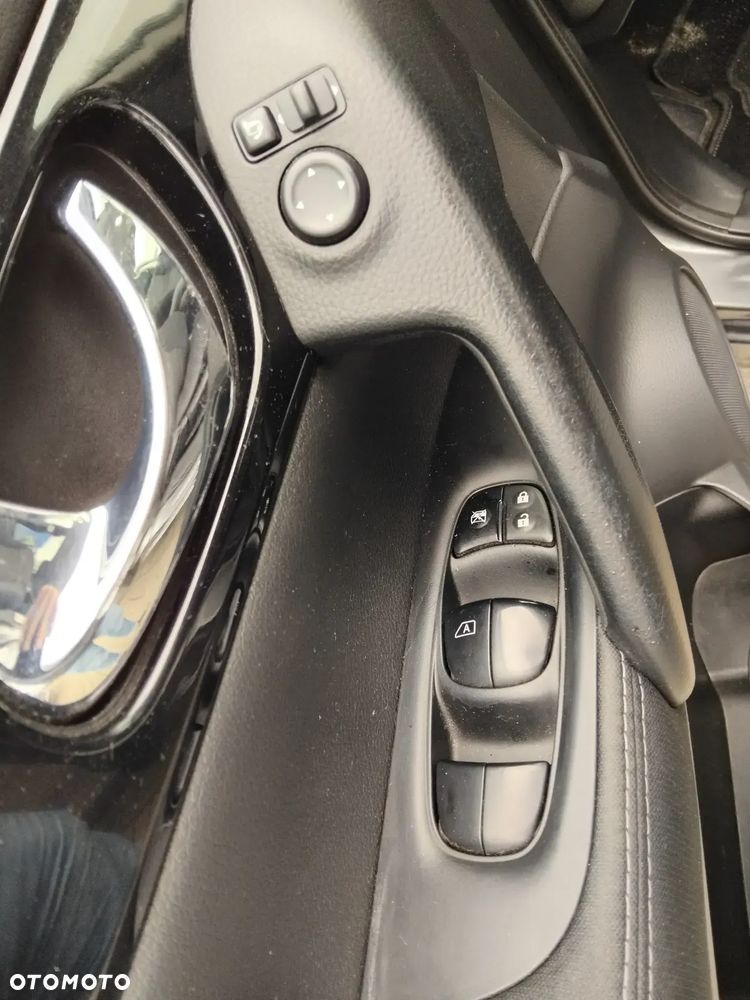 Nissan Qashqai 1.2 DIG-T N-Tec EU6 - 16