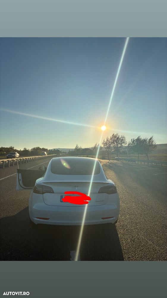 Tesla Model 3 Langstreckenbatterie Allradantrieb Dual Motor Performance - 5