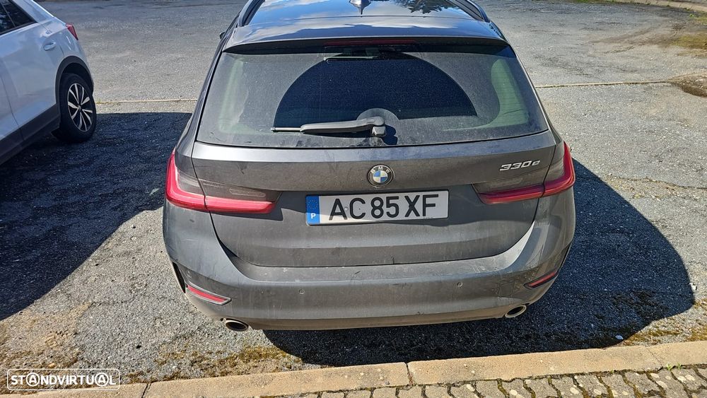 BMW 330 - 4