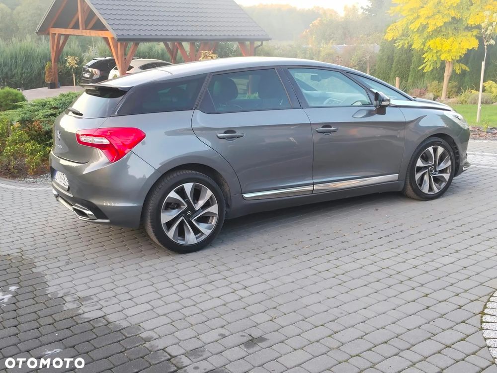 Citroën DS5 HDi 165 Chic - 2