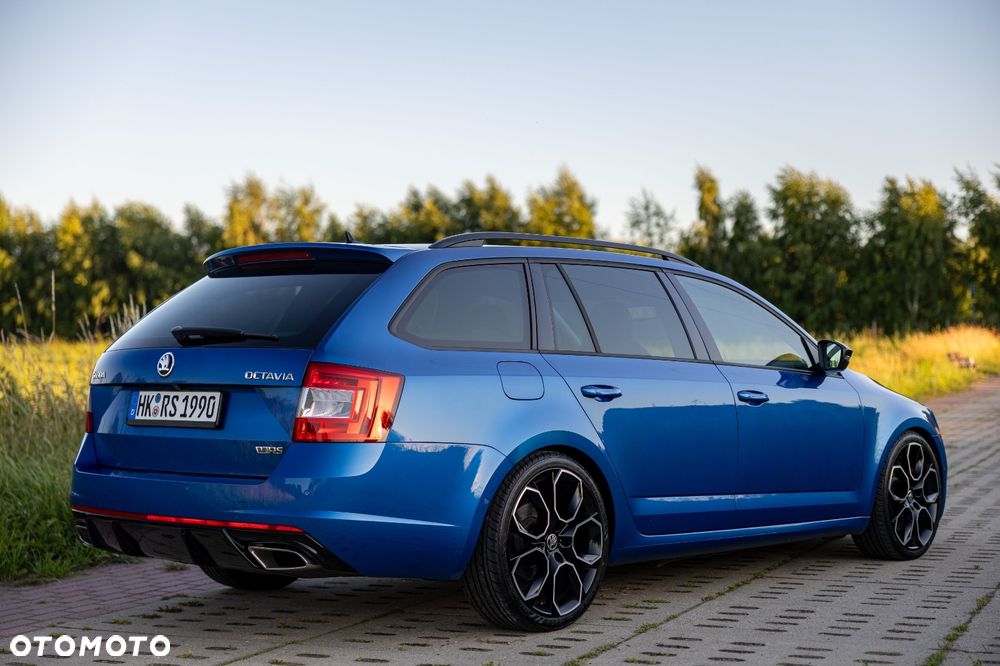 Skoda Octavia 2.0 TDI DSG RS - 3