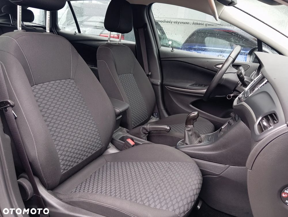 Opel Astra 1.2 Turbo Business Edition - 18