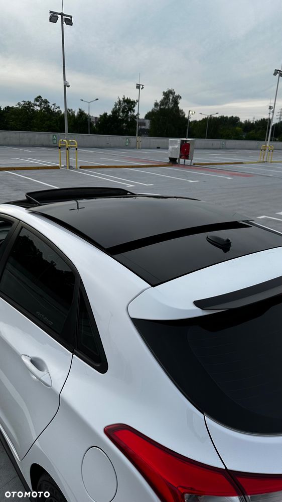 Hyundai i30 - 12