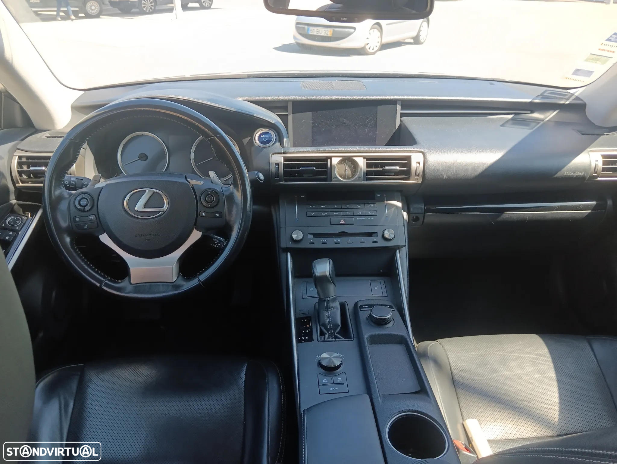 Lexus IS 300H Executive+ - 8