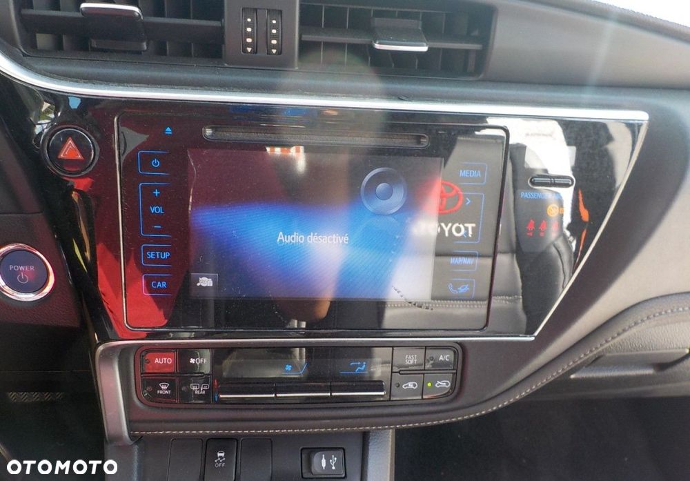 Toyota Auris - 19