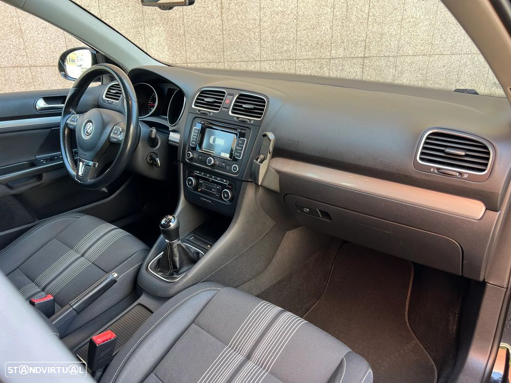 VW Golf Variant 2.0 TDi DPF MATCH - 24
