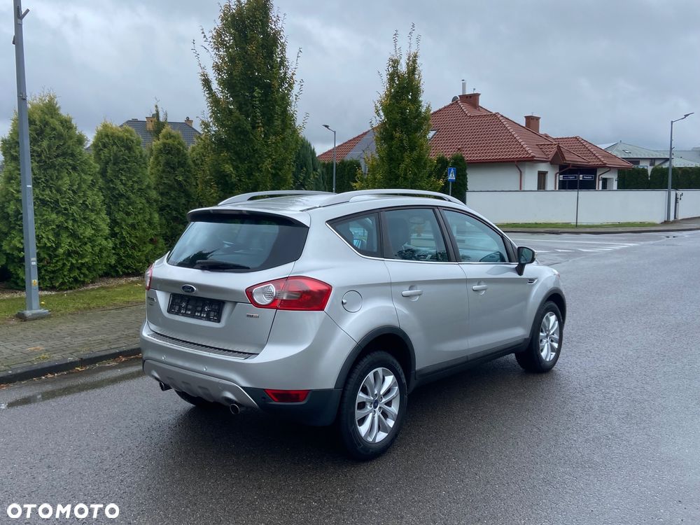 Ford Kuga 2.0 TDCi 4x4 Titanium - 4