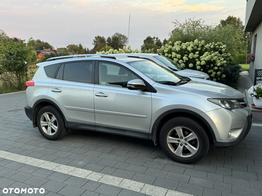 Toyota RAV4 - 8