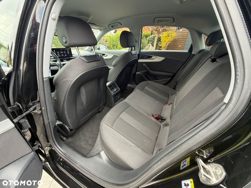 Audi A4 Limousine - 24