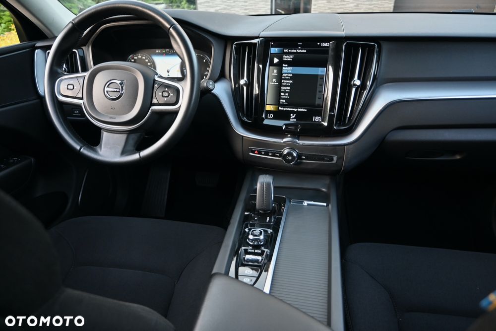 Volvo XC 60 D4 Geartronic Momentum Pro - 20
