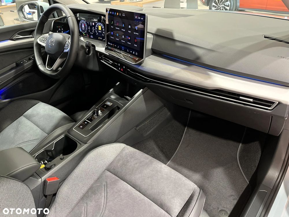 Volkswagen Golf Variant - 31