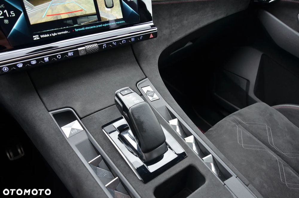 DS Automobiles DS 7 Crossback 1.6 E-Tense Performance Line + - 25
