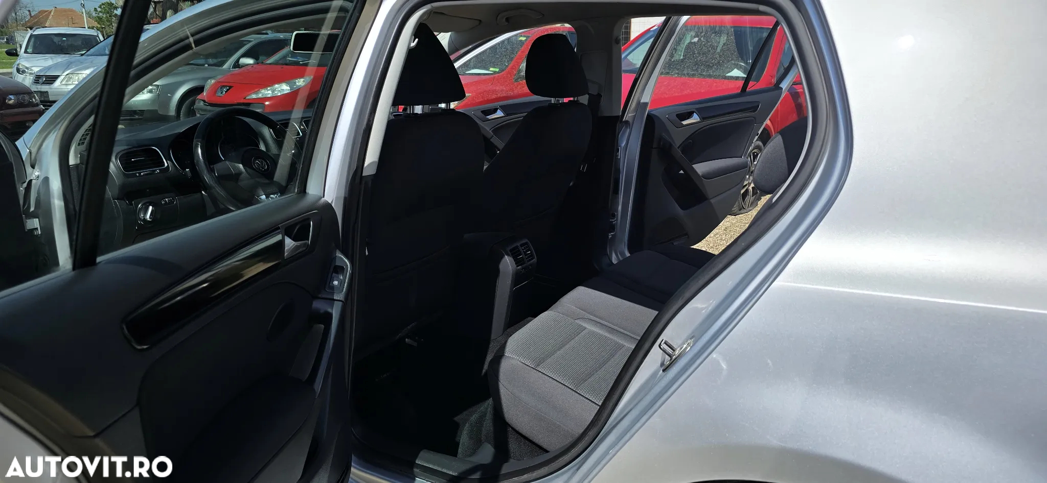 Volkswagen Golf 1.6 TDI BMT Highline - 19