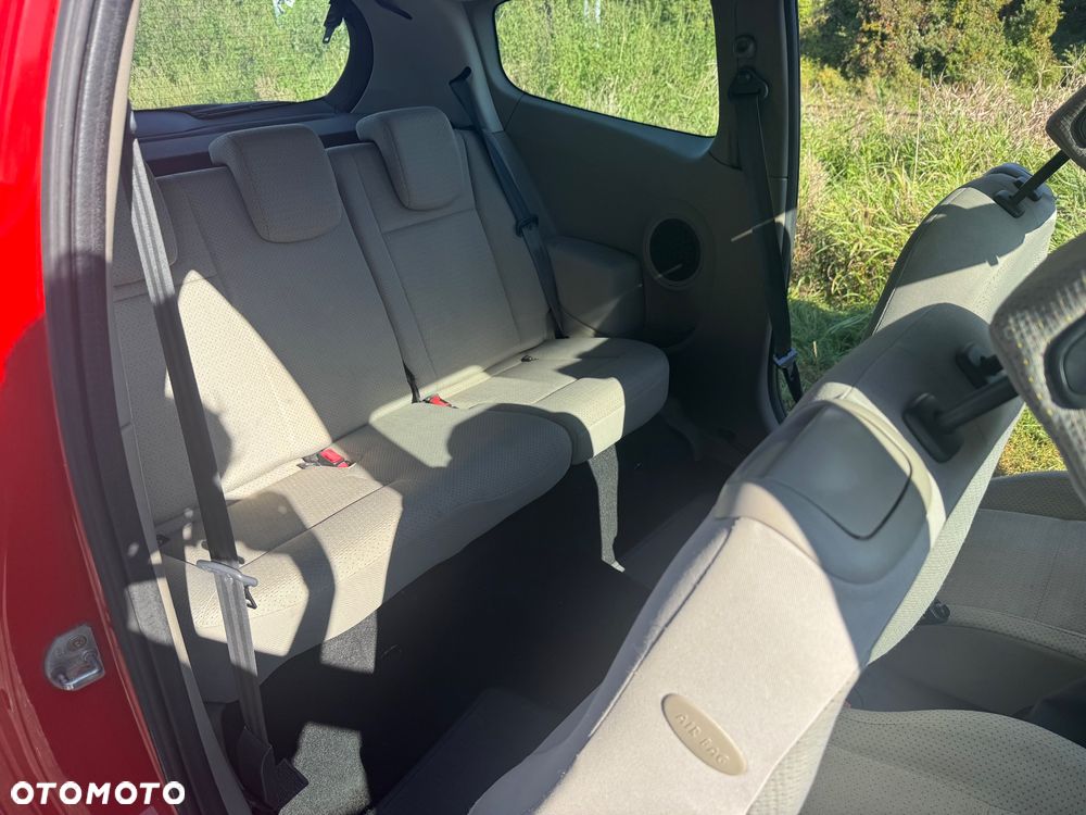Renault Clio 1.2 16V Galileo - 12