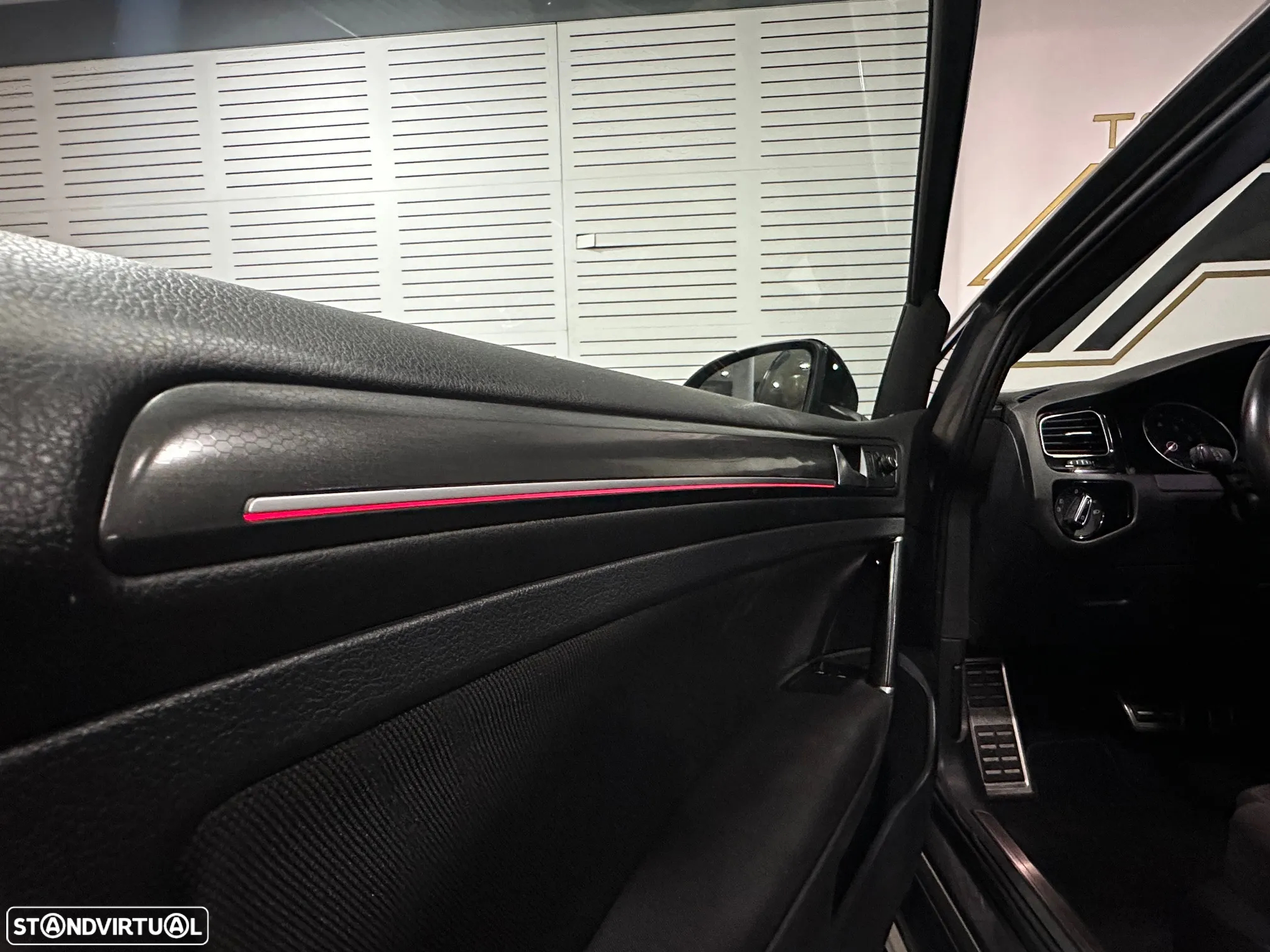 VW Golf 2.0 TSi GTi DSG Performance - 28