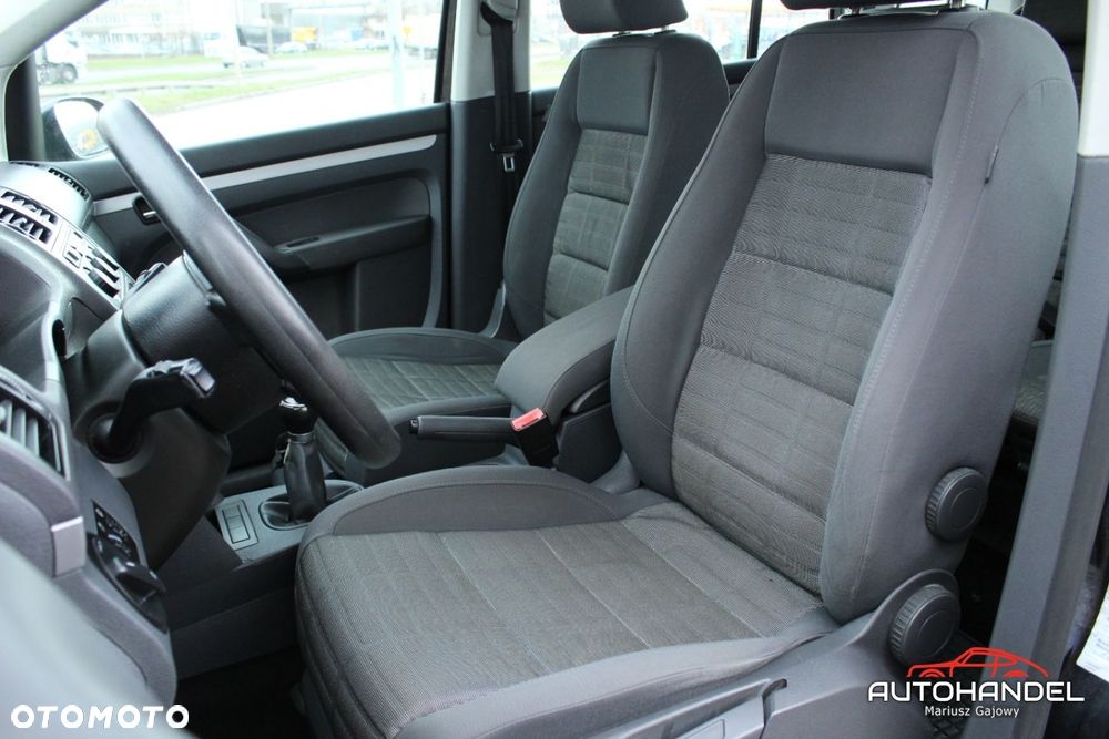 Volkswagen Touran - 7