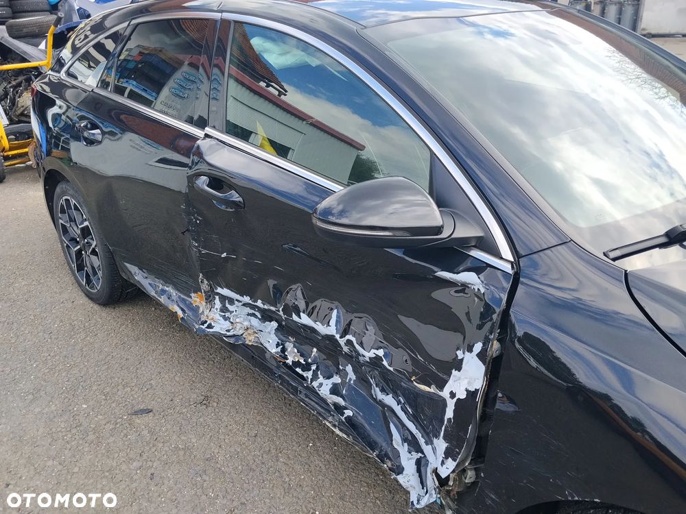Kia ProCeed 1.5 T-GDI GT Line - 20