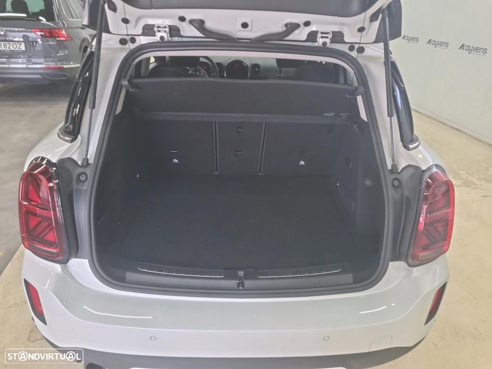 MINI Countryman Cooper SE Premium Essential Auto - 11