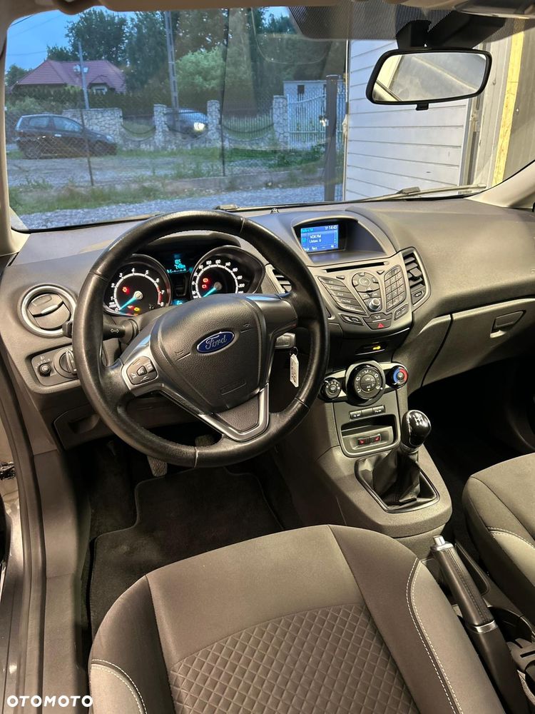 Ford Fiesta 1.0 EcoBoost STart-Stop Titanium - 24