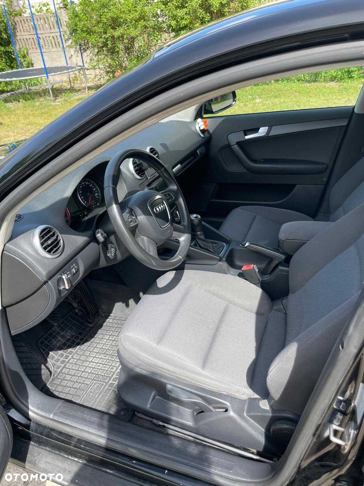Audi A3 Sportback - 6