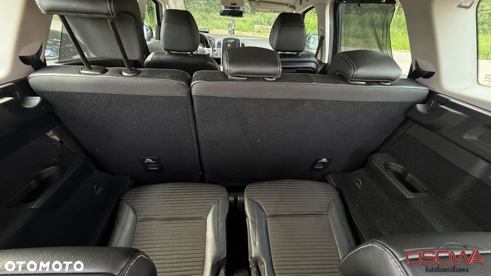 Renault Grand Scenic - 32