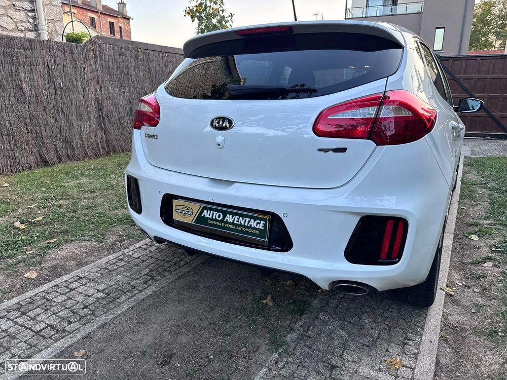 Kia Ceed 1.6 CRDi 136 ISG GT Line - 37