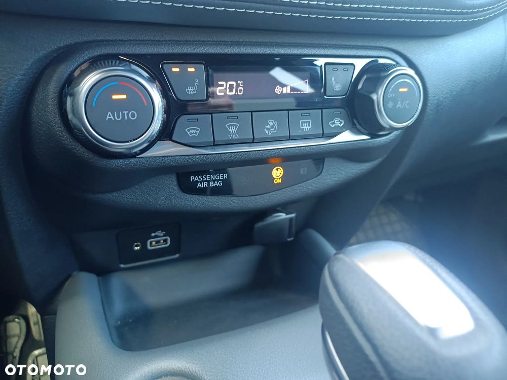 Nissan Juke 1.0 DIG-T N-Connecta DCT - 20