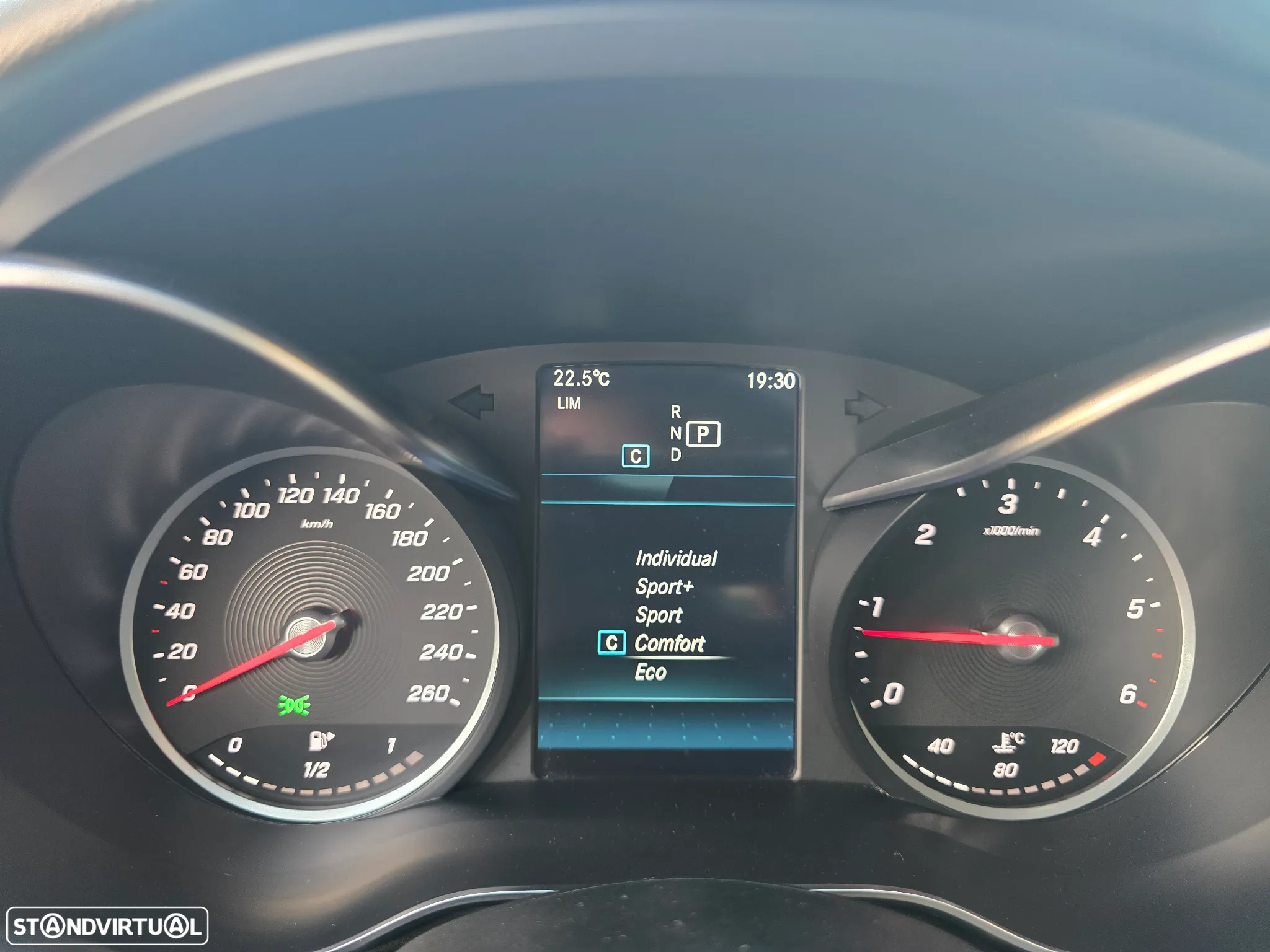 Mercedes-Benz C 200 - 26
