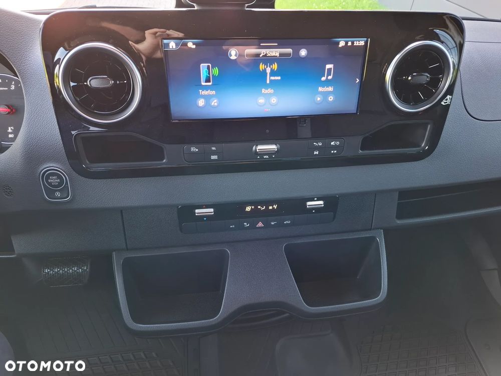Mercedes-Benz Sprinter 317 CDI Furgon PRO długi 4325 mm L3H2 - 26